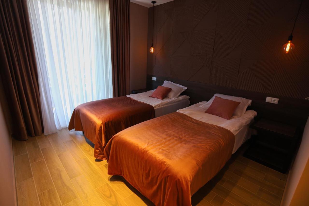 Hotel Inside Kazbegi Екстериор снимка