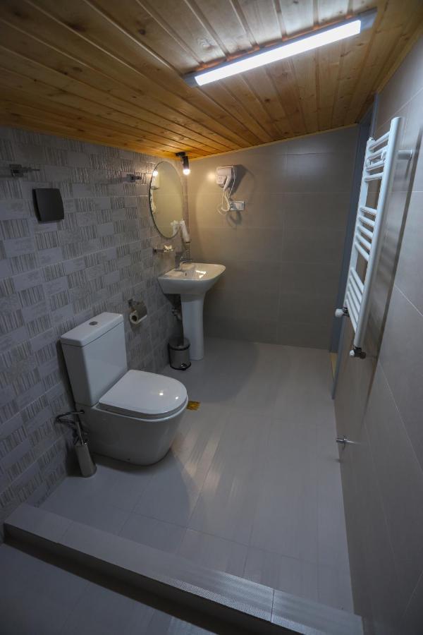 Hotel Inside Kazbegi Екстериор снимка